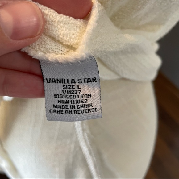 Vanilla Star Top Cream Front Tie Knot Crop Large - Picture 12 of 12